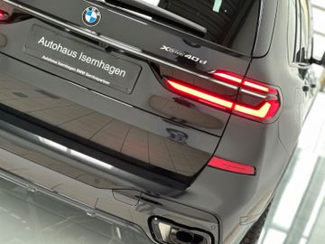 Fahrzeugabbildung BMW X7 xD40d M Sport ACC SoftCl Massage DAB SkyLoung
