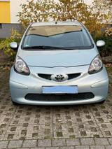 Toyota Aygo neu TÜV-4 Türen, Klima - Toyota Gebrauchtwagen in Wolfsburg