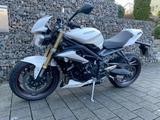 Triumph Street Triple, 6900km, 1Hand, Reifen neu, Top! - TRIUMPH STREET