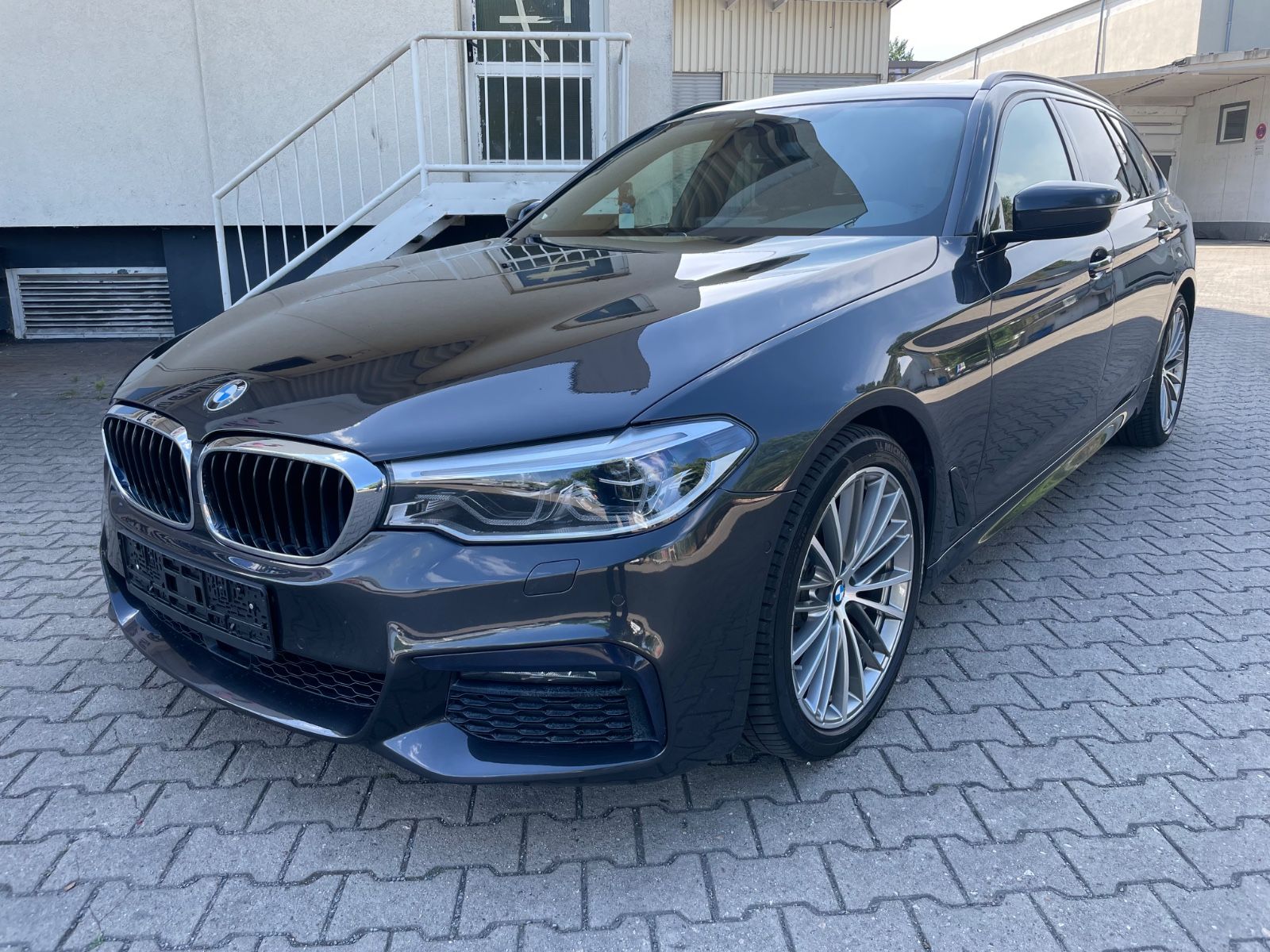 BMW 520 - 1