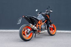 KTM Duke 690 R + A2 / 35 kW  + Akra + IXS Taschen