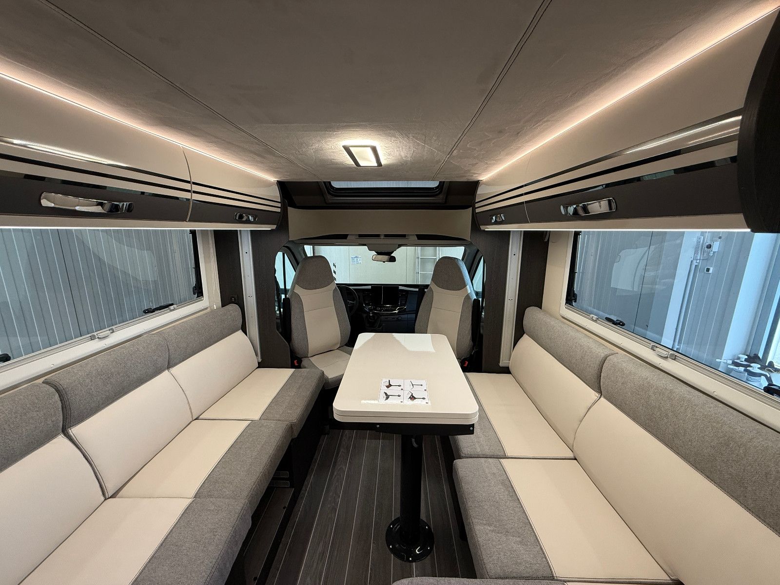 Fahrzeugabbildung Roller Team Kronos 274 TL