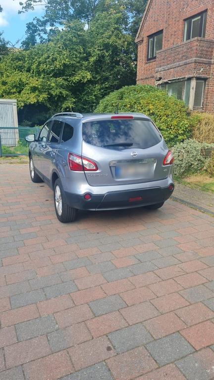 Nissan Qashqai+2