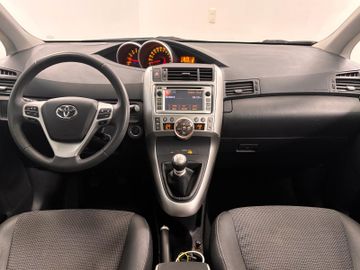 Toyota Verso - 11