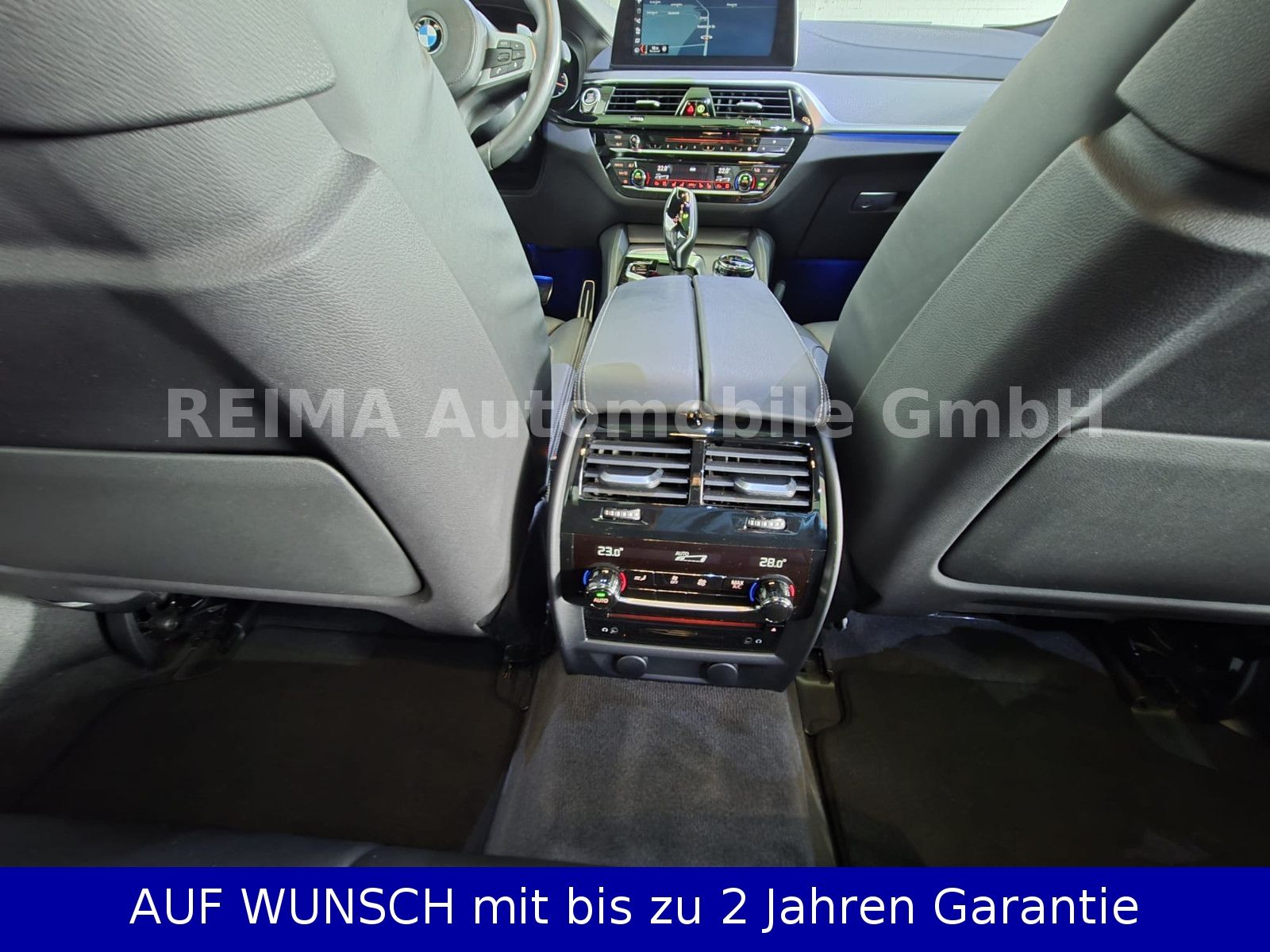 Fahrzeugabbildung BMW M550 i xDrive, Pano, LED, HUD, Massage