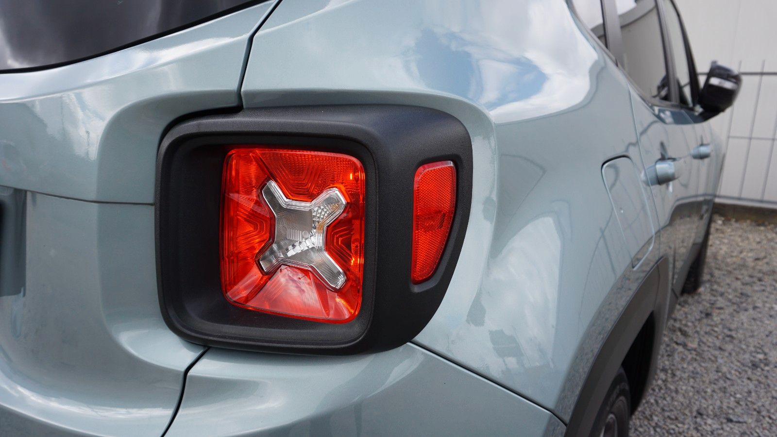 Fahrzeugabbildung Jeep Renegade Longitude Mild-Hybrid FWD, Kamera