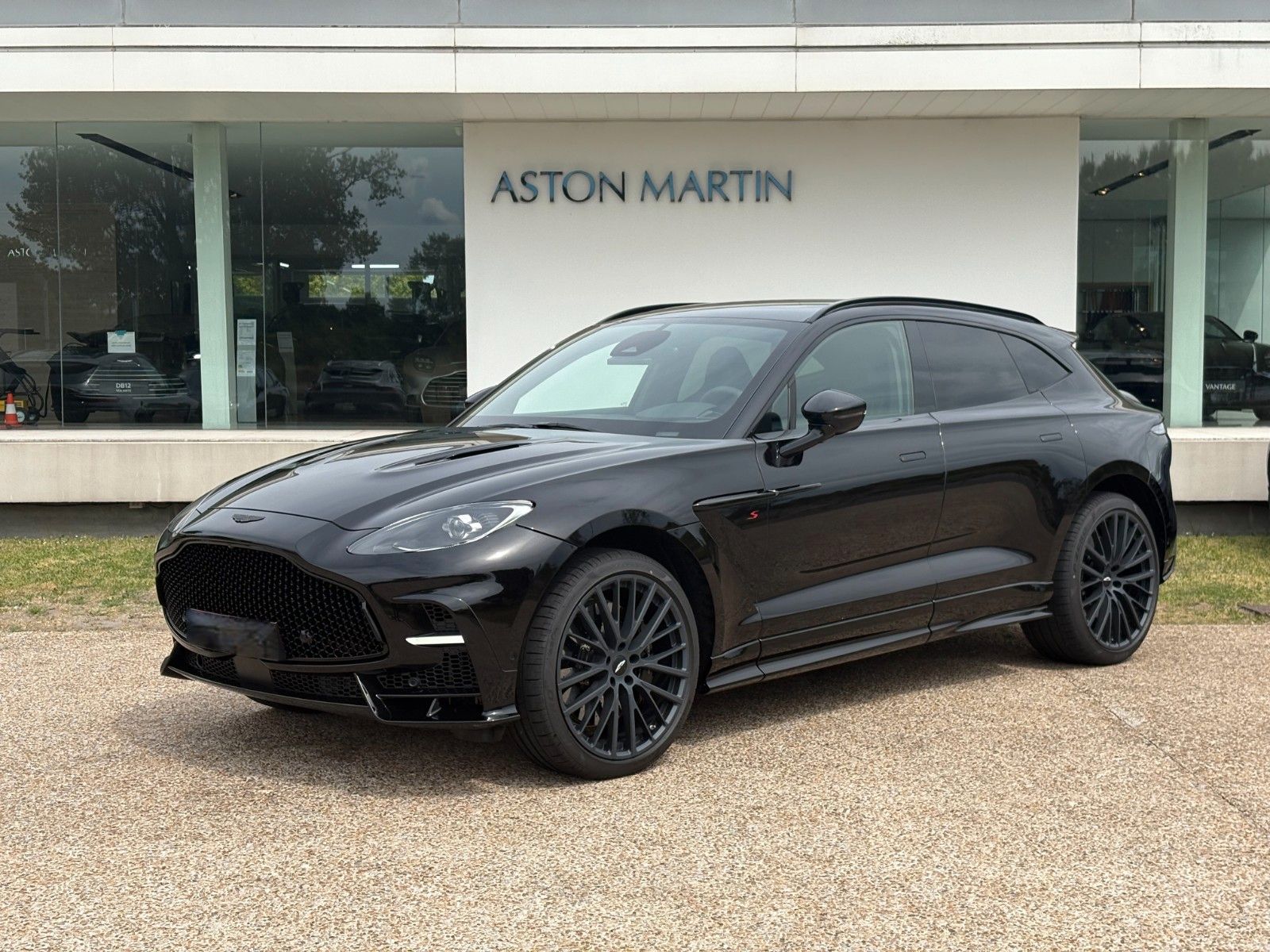Aston Martin DBX 4.0 V8 S