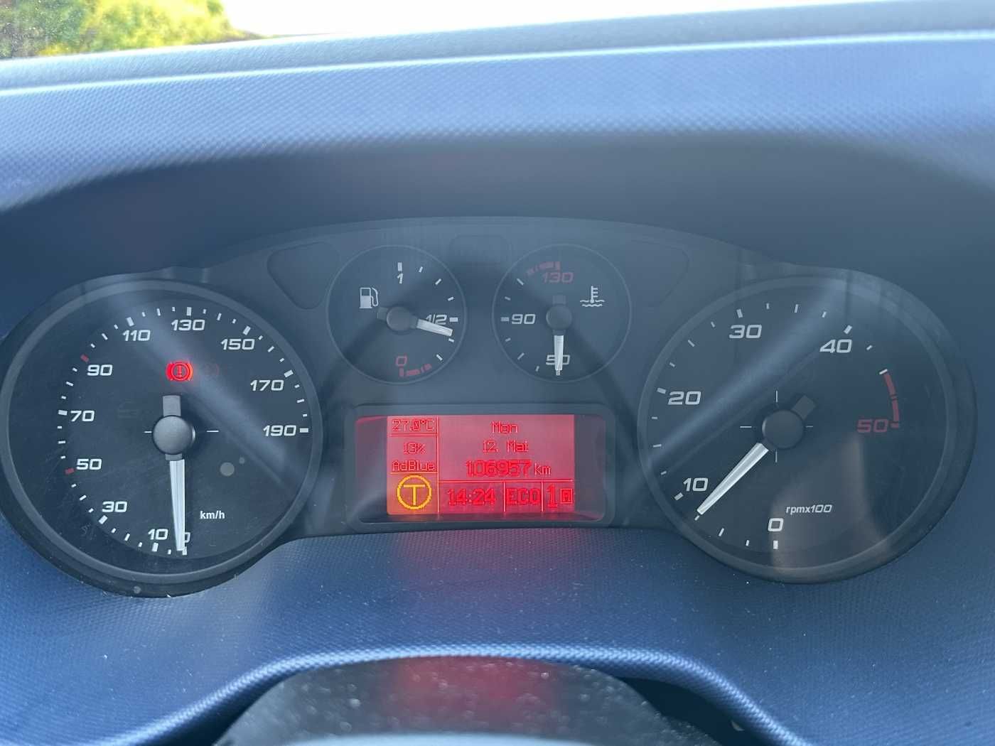 Fahrzeugabbildung Iveco Daily 50C16 R4.100mm *AHK*Automatik*Ladekran*
