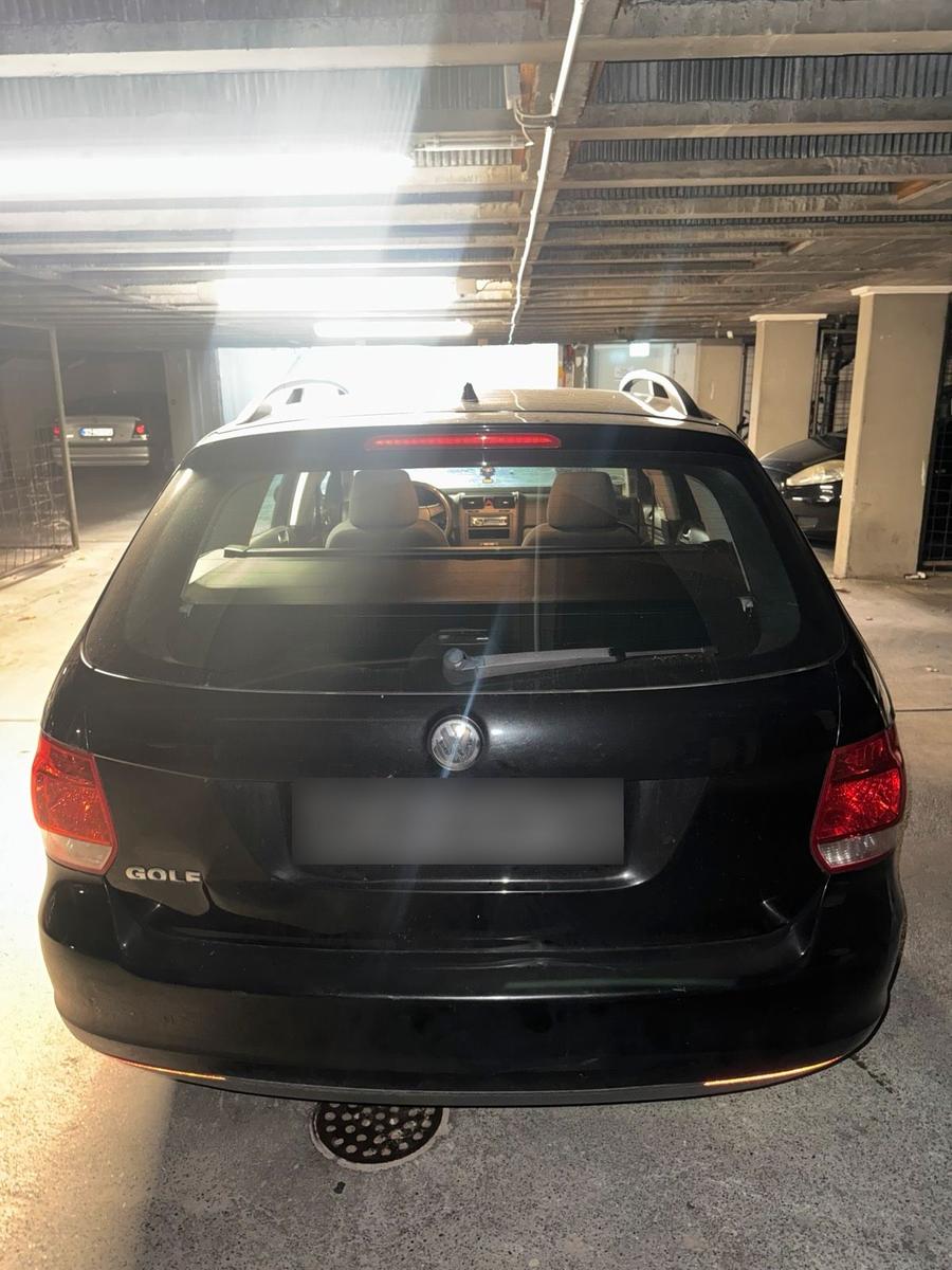 Volkswagen Golf 2009 — engine 101 HP (74kW)