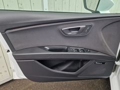 Fahrzeugabbildung Seat Leon ST FR Navi LED SiHz PDC RFK Tempo DAB