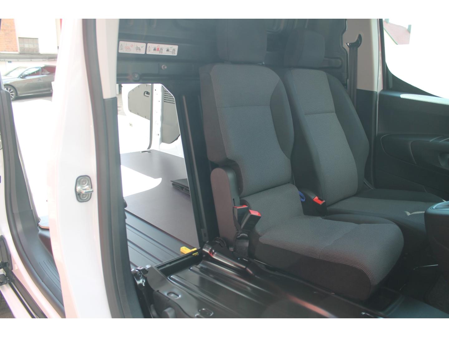 Citroën Berlingo KaWa L1 M AHK Navi Kamera Shz Extenso L