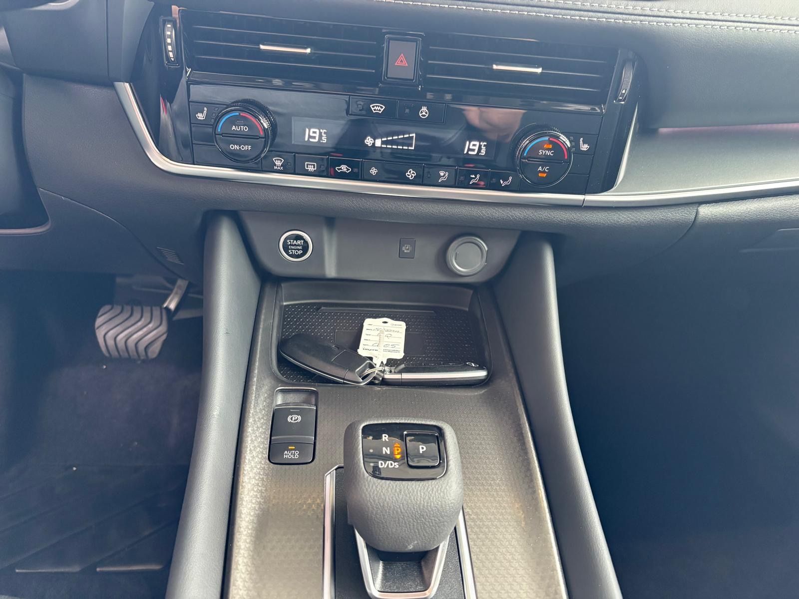 Fahrzeugabbildung Nissan Qashqai 1.3 DIG-T  158PS Xtronic N-Connecta