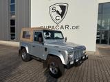 Land Rover Defender 90 E Soft Top*SH*AHK*LM TOP Zustand - silberne Land Rover Defender