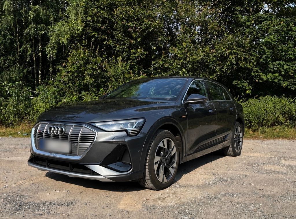 Image of Audi e-tron