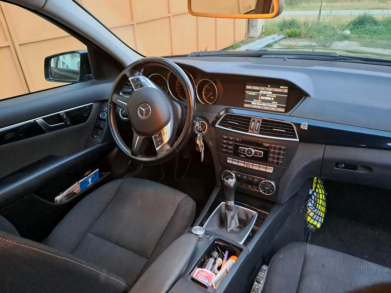 Mercedes-Benz C200 2011 — engine 136 HP (100kW)