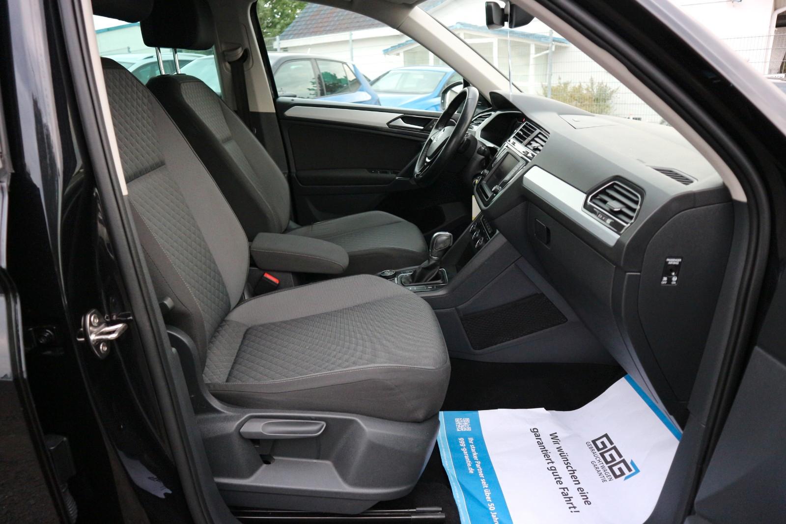 Volkswagen Tiguan 4Motion DSG Navi ACC PDC AHK CarPlay Spur