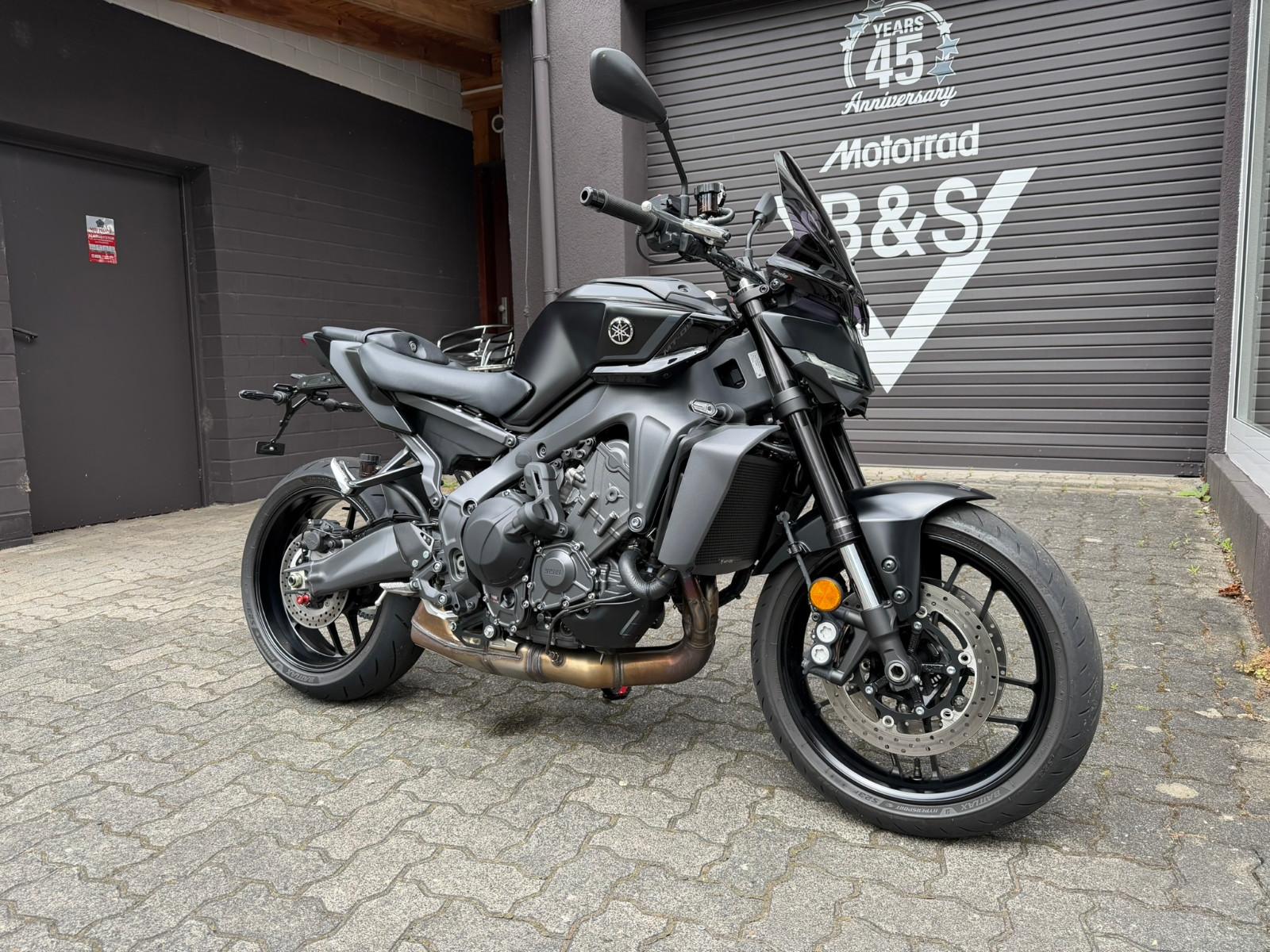 Yamaha MT-09 Y-AMT MT 09 1 Hand