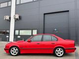BMW M5 - BMW M5: Coupé