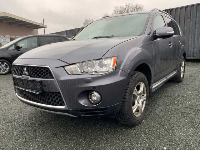 Mitsubishi Outlander 2.2 DI-D Intense 4WD TC-SST Automatik