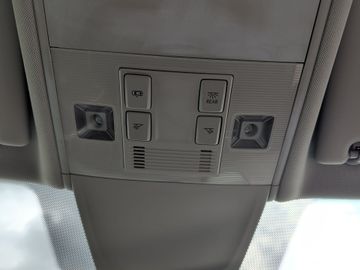Volkswagen Tiguan - 12