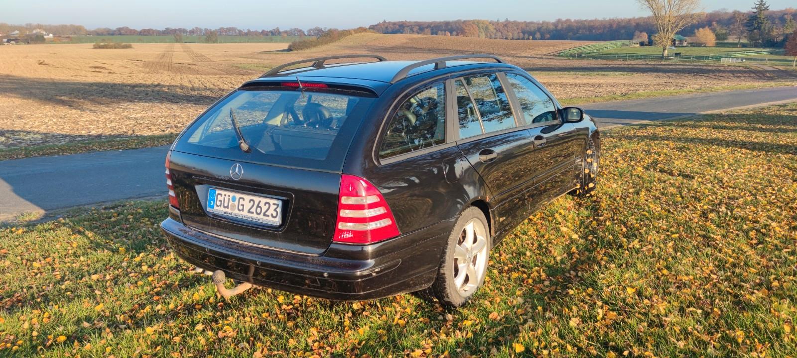 Mercedes-Benz C220 2005 — engine 2.148 cm³, 150 HP (110kW)