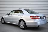 Mercedes-Benz E 350 4Matic Elegance+Keyless+Panodach+Totwinkel - Mercedes-Benz E 350 mit Benzin-Antrieb
