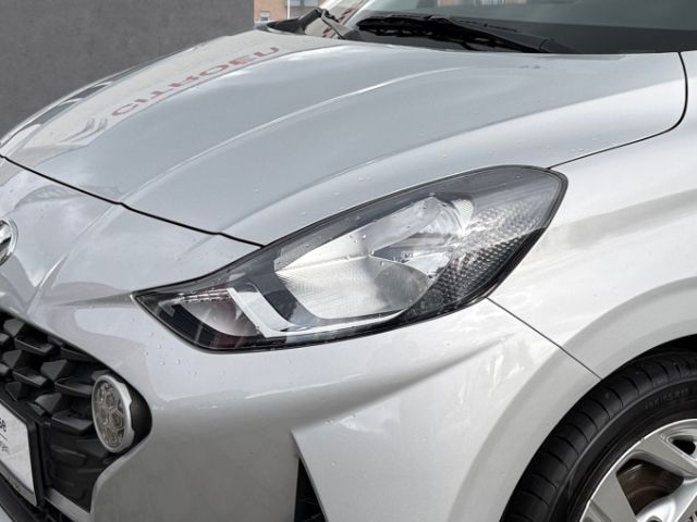 Fahrzeugabbildung Hyundai i10 Trend 1.0 +KLIMA+NAVI+RFK+SHZ+DAB+TEMPOMAT+U