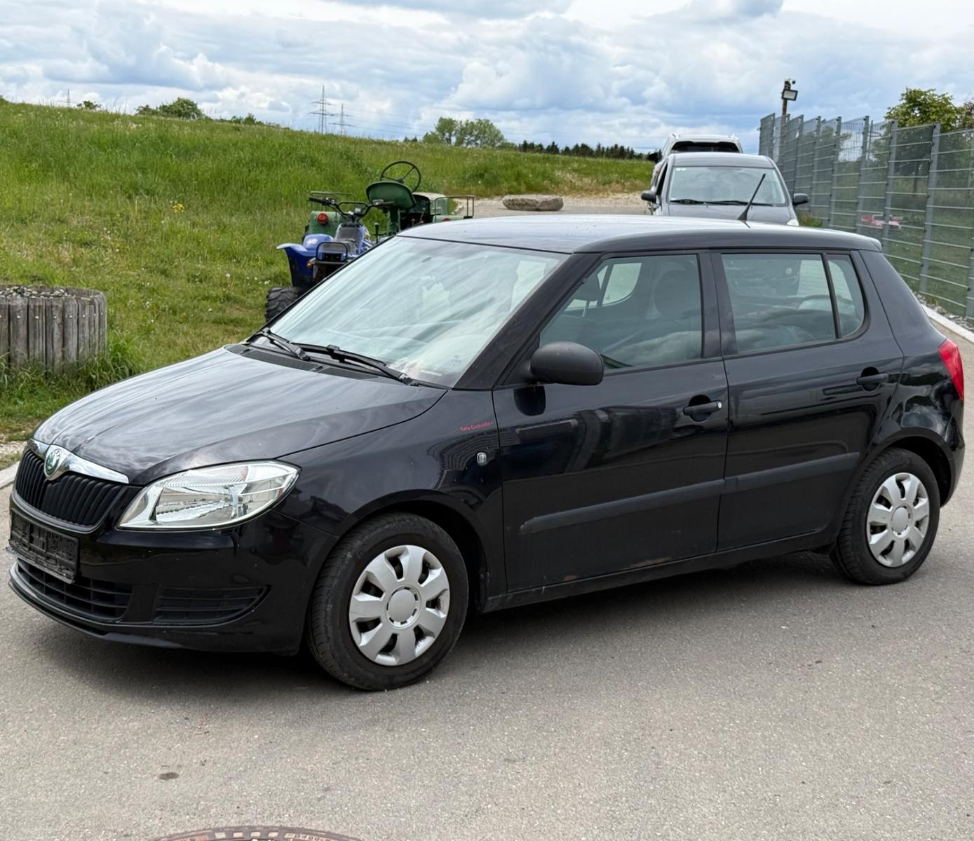 Skoda Fabia Lim. 1.4 *KLIMAANLAGE*EURO.5*5.TÜRIG*AHK*