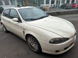 Alfa Romeo 147 1.6 Amica günstig abzugeben... - Alfa Romeo 147 aus 2009