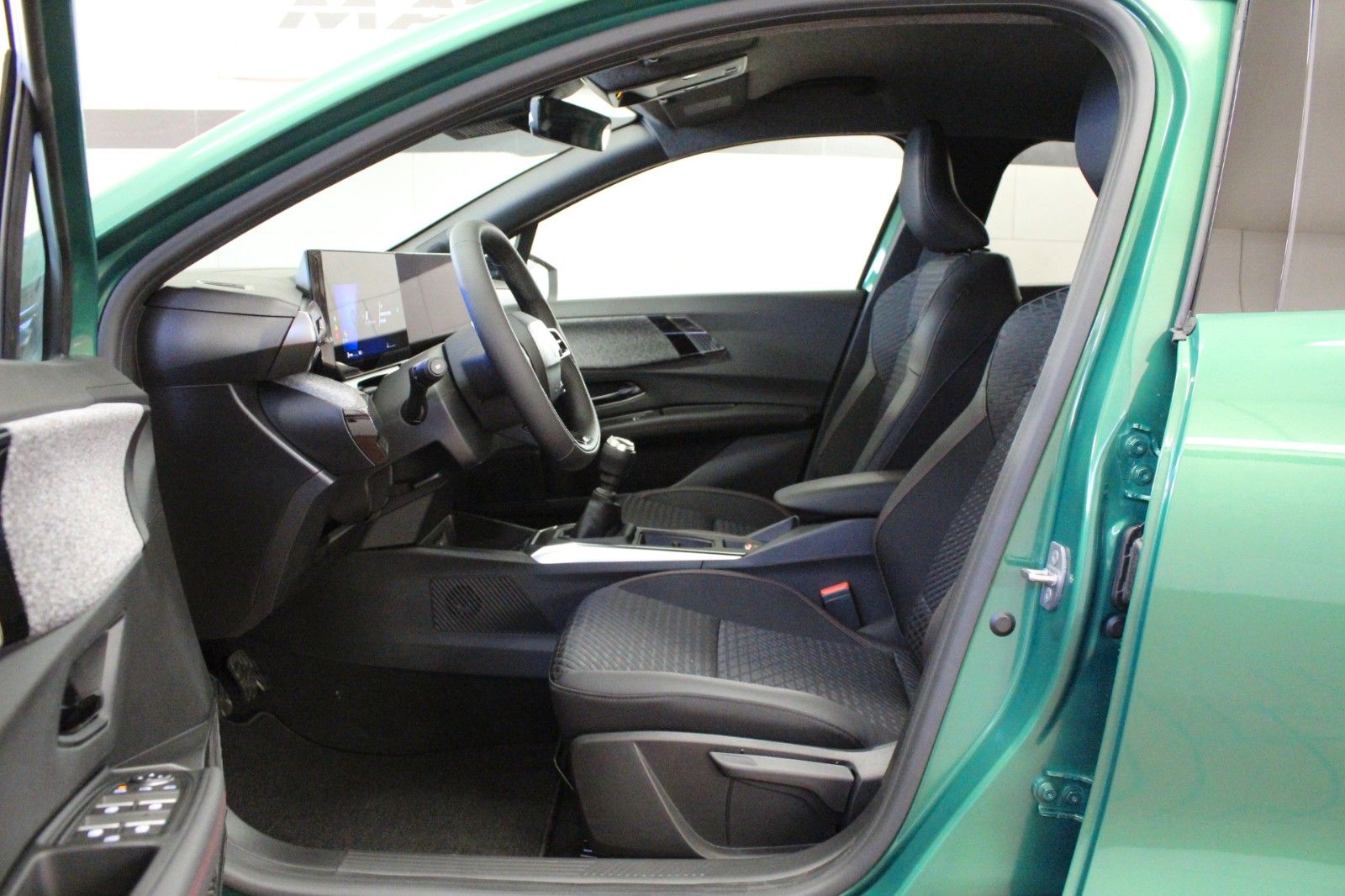 Fahrzeugabbildung Renault Clio VI TCe 115 Techno*Winter-Paket* #15688