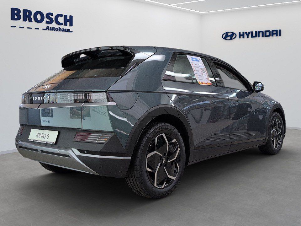 Fahrzeugabbildung Hyundai IONIQ 5 77kWh DYNAMIQ NAV+KLIMAAT+SHZ+KAMERA+LED