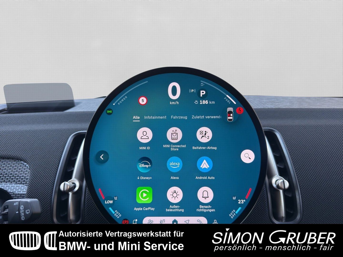 Fahrzeugabbildung MINI Countryman Cooper C Classic Trim Navi HUD LED
