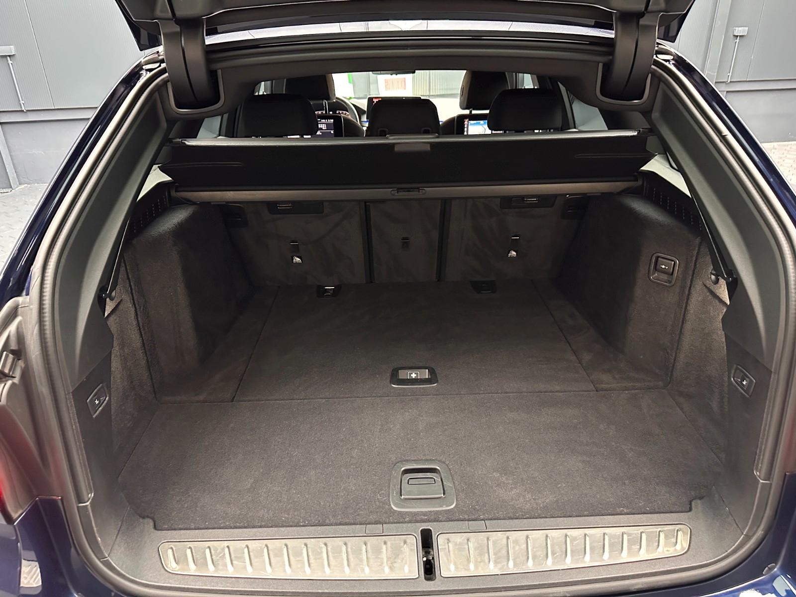 BMW 530d touring xDrive M-Sport *TV-Fond*19Zoll*INNO