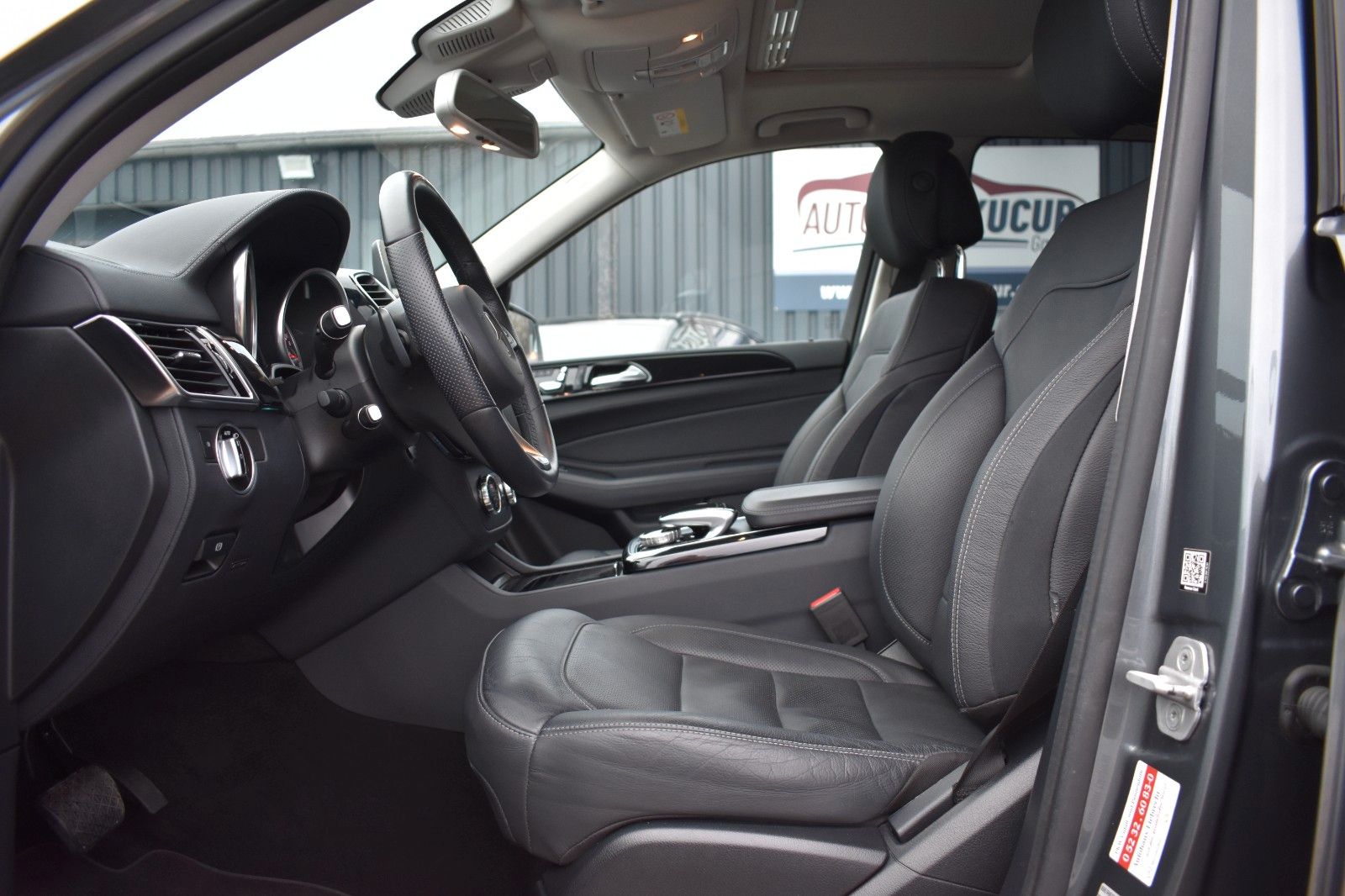 Fahrzeugabbildung Mercedes-Benz GLE 400 4Matic Distronic AHK 21* Keyless-go