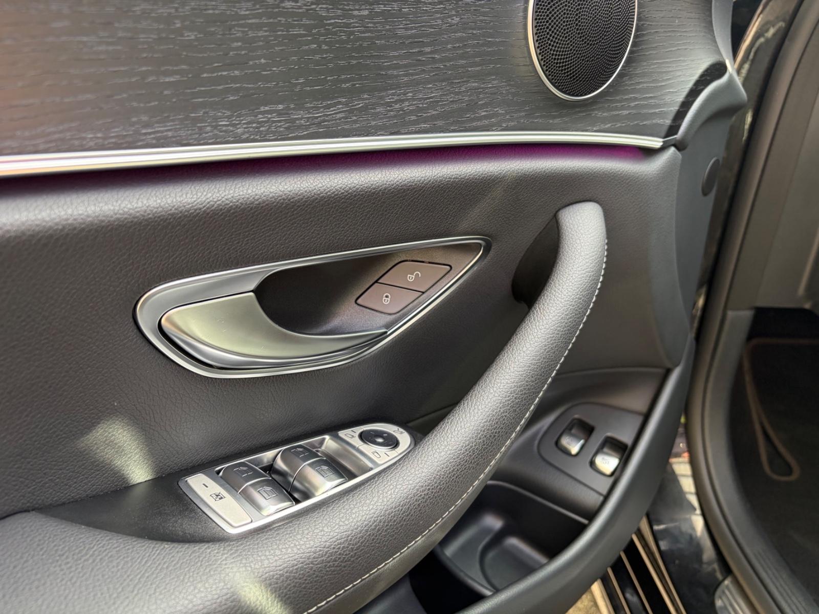 Mercedes-Benz E 300 d T 9G Avantgarde|NAVI|LED|KAM|AHK|Sport