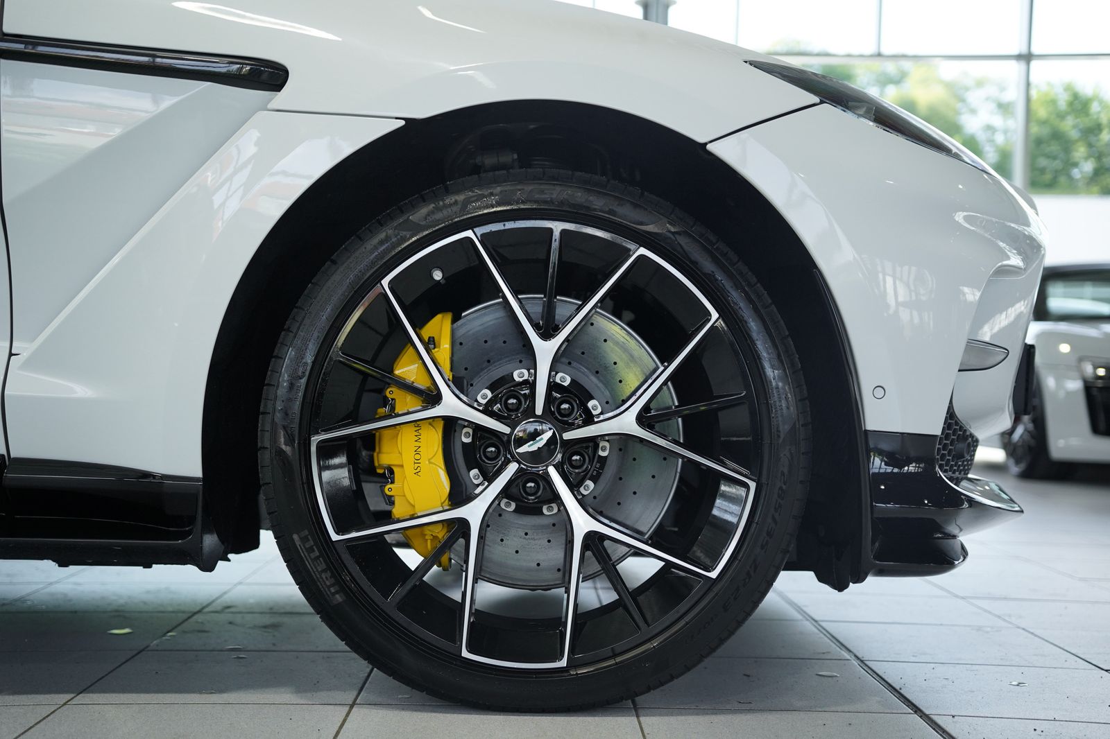 Aston Martin Dbx