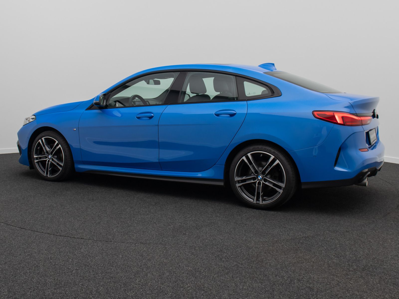 Fahrzeugabbildung BMW 218i Gran Coup&eacute; M Sport DAB H/K Panorama Komfort