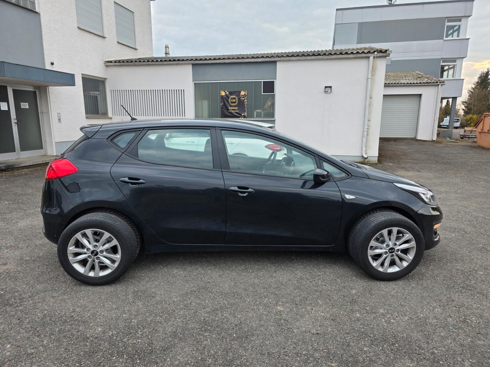 Kia ANDERE Ceed Edition 7