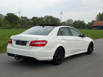 Mercedes E 200 - 5