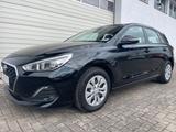Hyundai i30 SW Passion 1.4 Winterpaket - Hyundai i30 mit Benzin-Antrieb: Kombi, 1.4