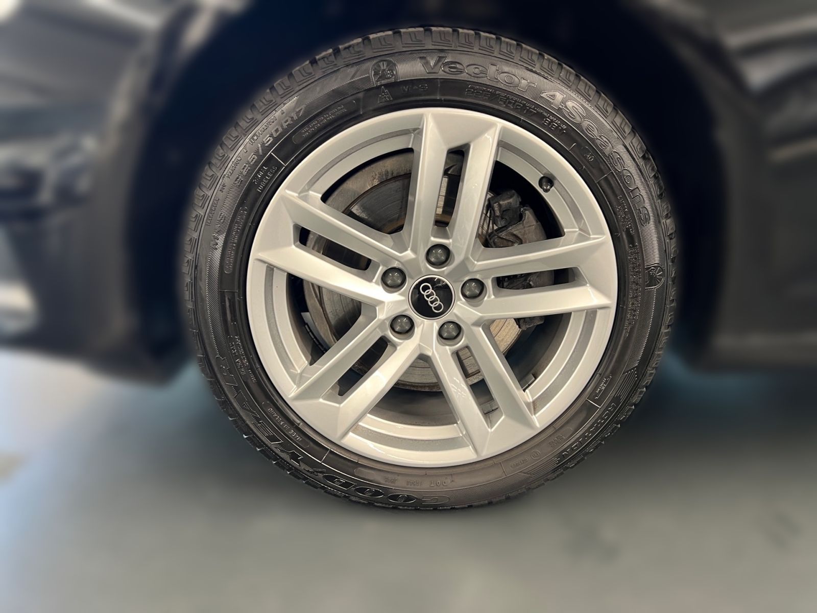 Audi A4 - Bild 4