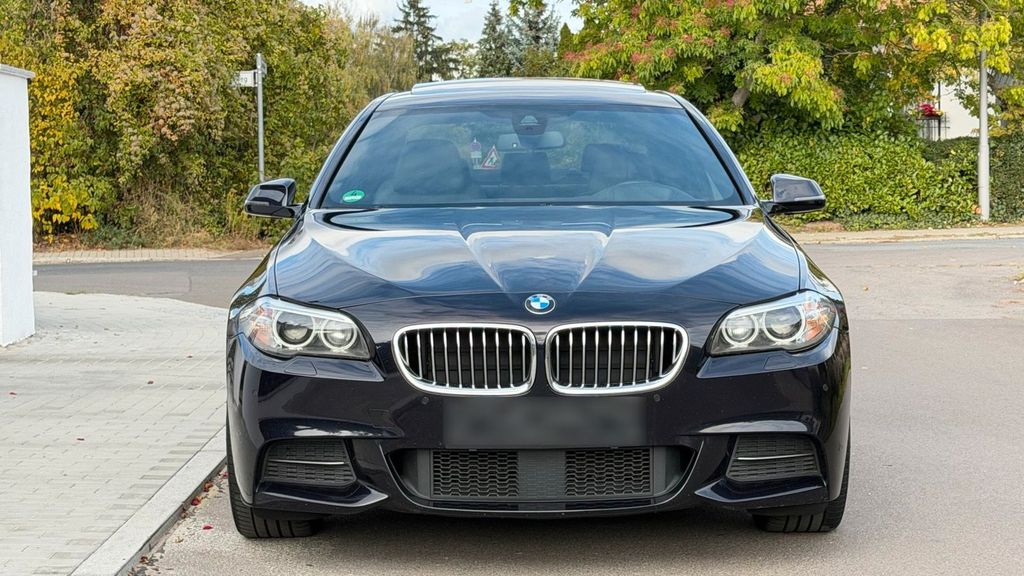 Image of BMW 530