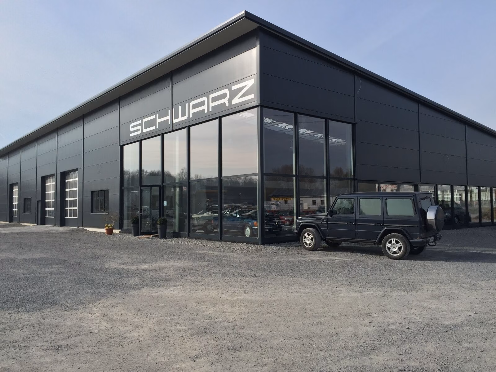 showroom-image-main