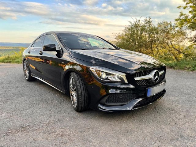 MERCEDES-BENZ CLA 180 AMG Line mit aktuellem Mobilitätscheck