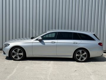 Mercedes E 220 - 8