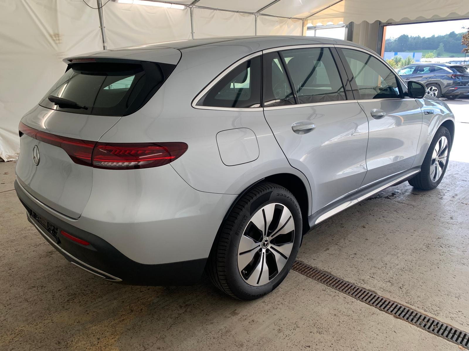 Mercedes-Benz EQC 400 4M Electric Art Int.|Multibeam|el. Sitze