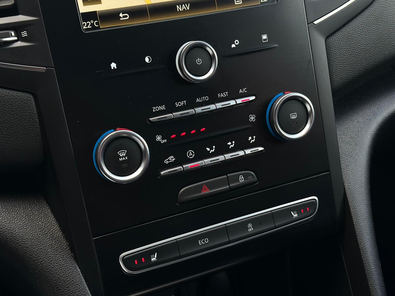 RENAULT Megane 1.3TCE ENERGY LIMITED* AHK#SHZ#TEMPO#NAVI - Image 13