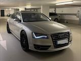 Audi S8 4.0 TFSI Carbon,360,Standhzg,Softclose,LED - gebrauchte Audi S8 aus dem Jahr 2013