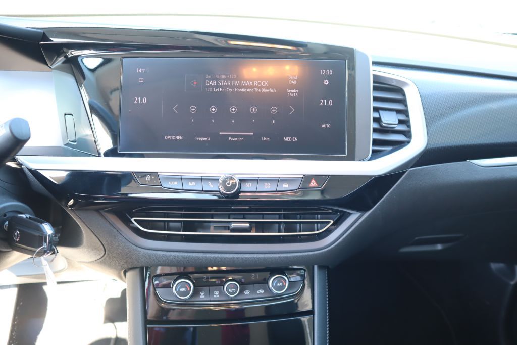 Fahrzeugabbildung Opel Grandland GS 1.2 Turbo Aut.+Pixel LED+Allwetter