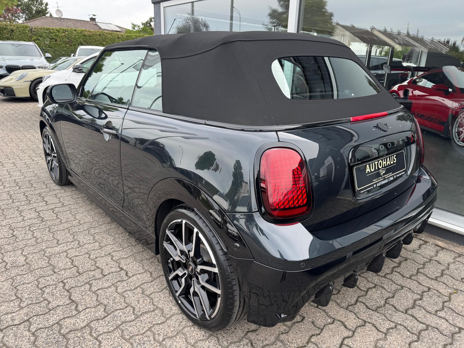 MINI Cooper S Cabrio JCW*NAVI*360°KAMERA*HUD*H&K*